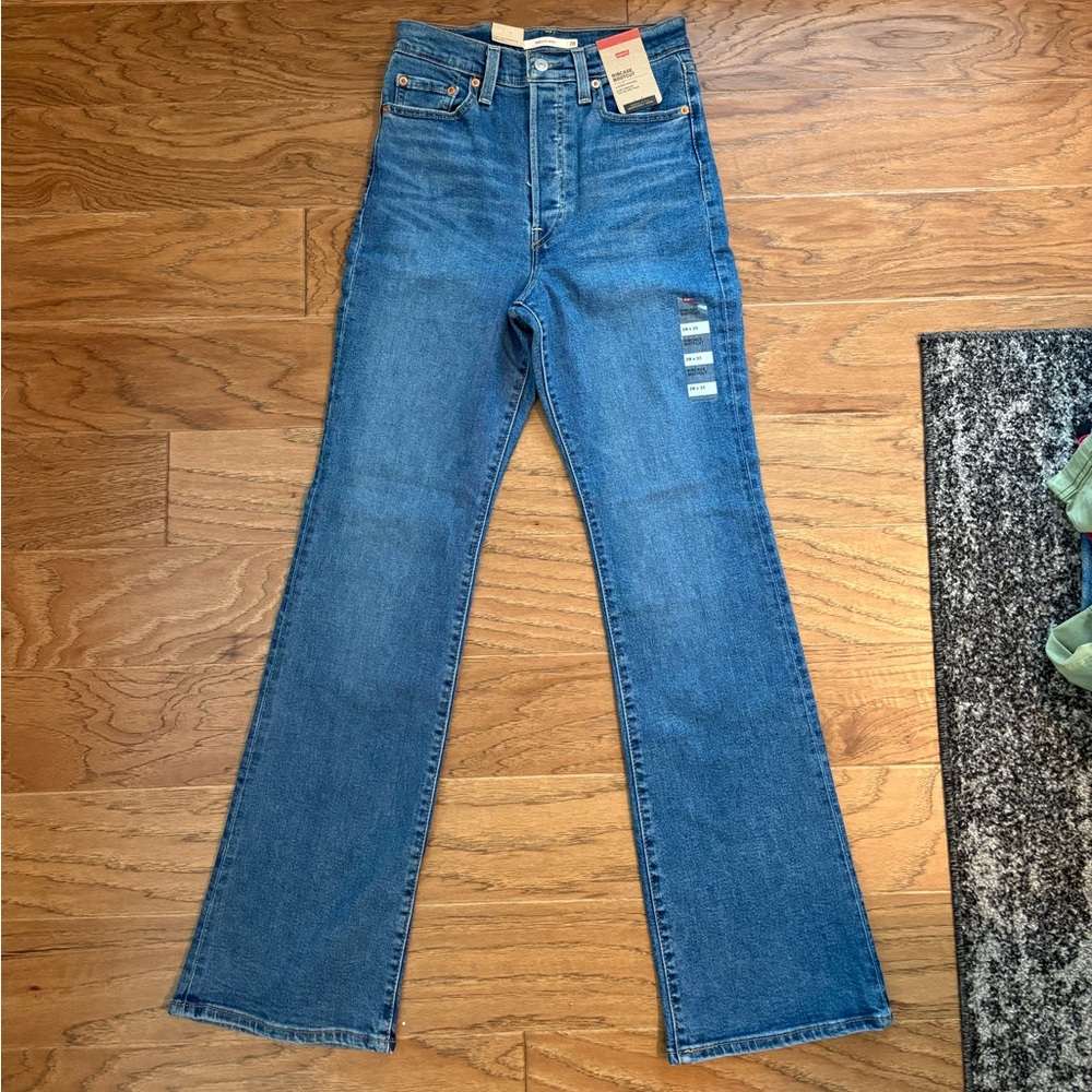 NWT Levi's Blue ribcage bootcut 28 x 33